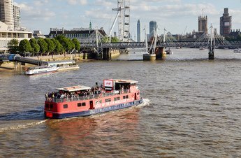 Pearl of London - Official Bud Boat for the 2018 World Cup Pearl of London - Official Bud Boat for the 2018 World Cup